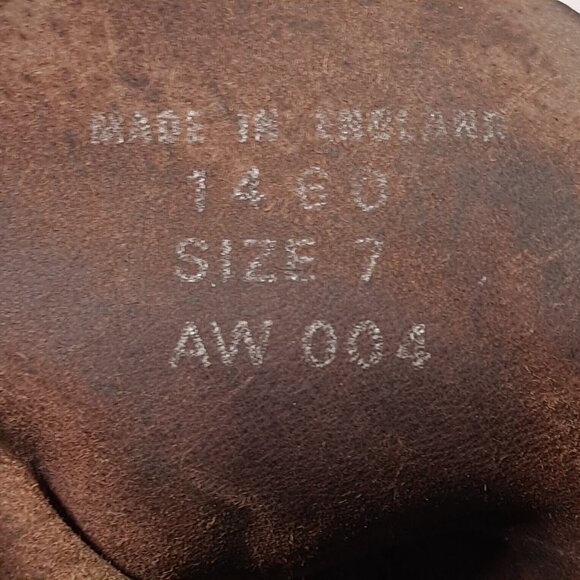 VTG Dr Martens 1460 Boots UK 7, US Men 8 Women 9 Made in England Air Wair Brown - Picture 11 of 16